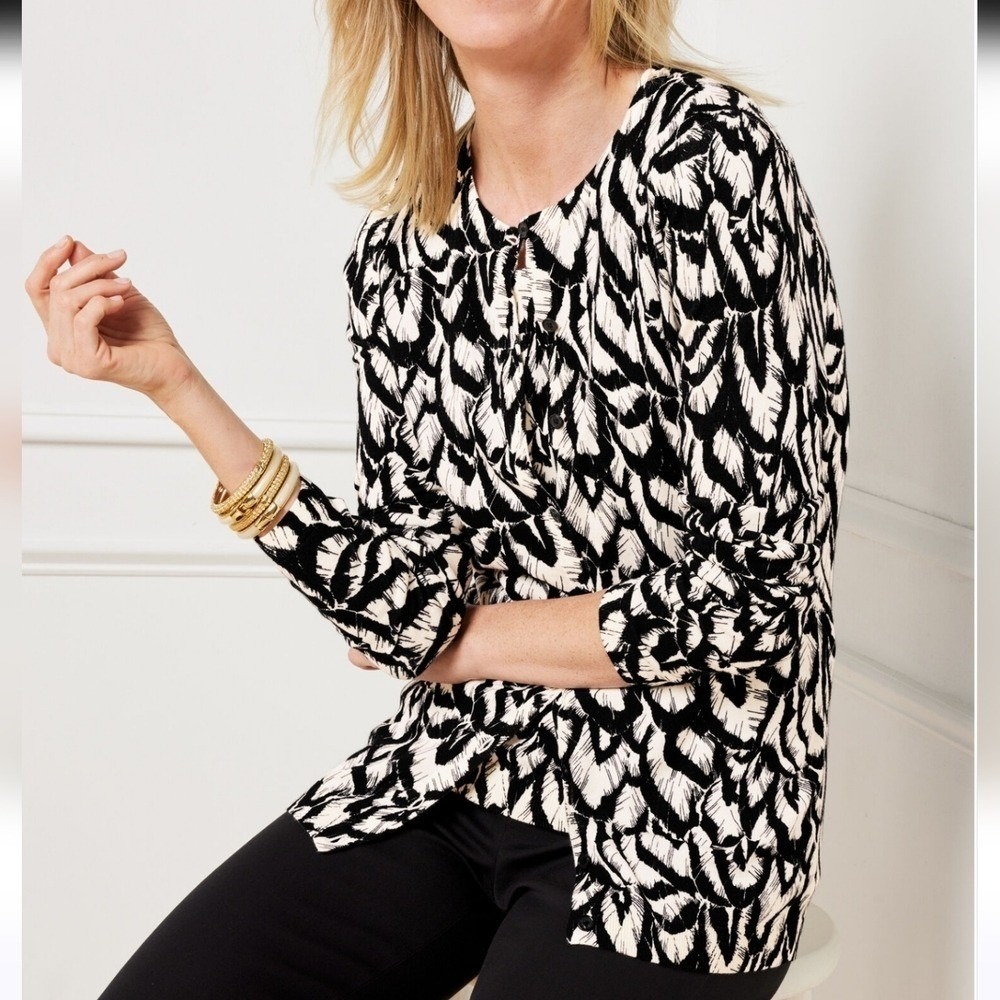 Talbots Charming Black White Gathered Feather Lightweight Sweater Cardigan SZ XL